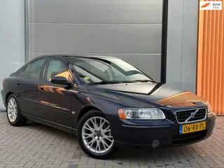 Volvo S60 2.0T Summum|Smetteloze Staat|Stoelverwarming|Navigatie|Lederen Bekleding|Parkeersensoren