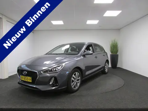 Hyundai i30 1.0 T-GDI First Edition I Origineel Nederlandse auto I Achteruitrijcamera I Apple Carpla