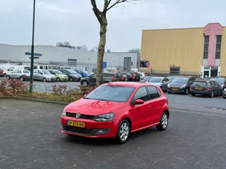 Volkswagen Polo 1.4-16V 5-DEURS CLIMA/STOELVERWARMING/NAVIGATIE!