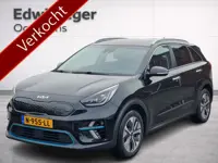 Kia e-Niro ExecutiveLine 64 kWh | Schuifdak | 3-fase | SOH 100% | Warmtepomp | Carplay | Camera | Fu