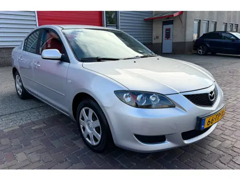 Mazda 3 1.6 Touring Sportline/trekhaak /Prijs incl 1jaar APK