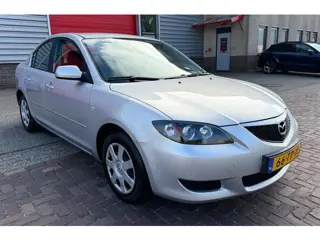 Mazda 3 1.6 Touring Sportline/trekhaak /Prijs incl 1jaar APK