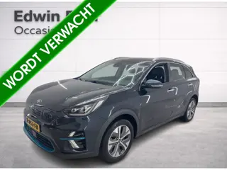 Kia e-Niro ExecutiveLine | 100% SOH | 3- Fase | Leder | Warmtepomp | Adaptive |