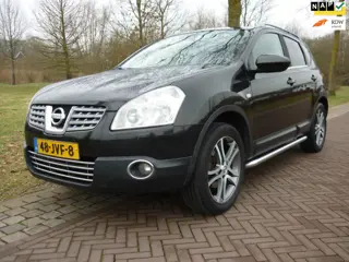 Nissan Qashqai 2.0 Tekna,airco,leder,navi,18inch,trekh.