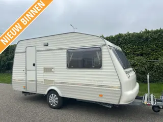 Avento Premier 420 TLH CASSETTE TOILET, VOORTENT