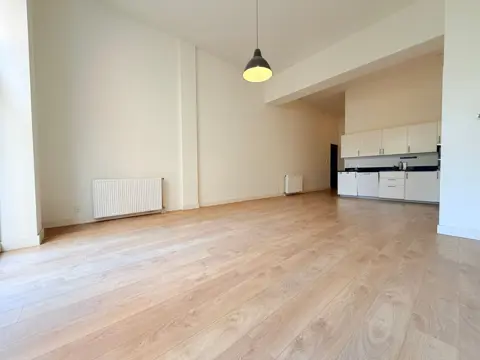 Woning aan de Schiedamsesingel te Rotterdam