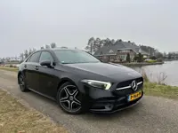 Mercedes-Benz A-Klasse 180 Business Solution AMG Pano / Sfeerverlichting / Camera