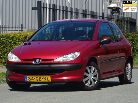 Peugeot 206 1.4 XT AUTOMAAT 146DKM/NAP/APK 02-2027