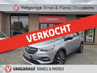 Opel Grandland X 1.2 Turbo Business Executive