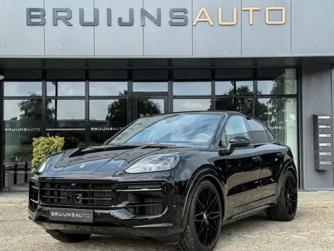 Porsche Cayenne Coupé 3.0 E-Hybrid |Sport&design|Ventilatie|22inch|Glazendak|4W-sturing|
