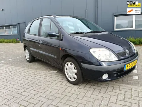 Renault Scénic 1.6-16V met Airco en Nieuwe Apk !