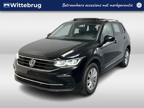 Volkswagen Tiguan 1.4 TSI eHybrid Life Active / AUTOMAAT/ 245PK/ PANO/ ELEK.ACHTERKLEP/ STUUR+STOELV