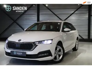 Skoda Octavia Combi 1.4 TSI iV PHEV Ambition|Automaat|Navi|LED|DAB|Hifi|Stoel+stuurverwarming|Lane a