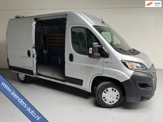Fiat Ducato Automaat 30 2.3 MultiJet 140pk euro6 L2H2 3Persoons Airco Navigatie Trekhaak Zilvergrijs
