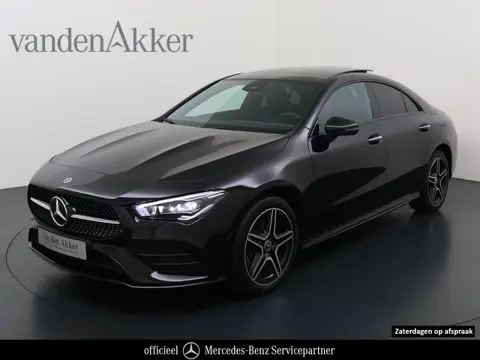Mercedes-Benz CLA-Klasse 250e AMG // Panoramadak // Carplay // MultiBeam LED // Sfeerverlichting // 