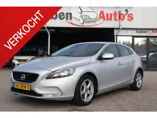 Volvo V40 1.6 T3 Momentum | Trekhaak | Camera | Navigatie | Cruise control | Bluetooth