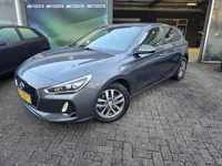 Hyundai I30 1.0 T-GDI Premium | 2E EIIGENAAR | 12MND GARANTIE | NAVI | CAMERA | TREKHAAK |