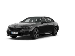 BMW 5 Serie 530e M Sport Edition | M Sport Pro | Trekhaak | Glazen Panoramadak | Innovation Pack | T