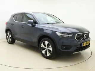 Volvo XC40 T5 262pk Business Pro / Panorama dak / Harman en Kardon audio / Stoel/- en stuurverwarmin