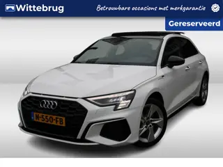 Audi A3 Sportback 45 TFSI 245pk S edition Competition / Panorama dak / Matrix LED / Leder / LM 17'' 