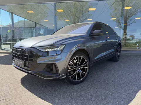 Audi Q8 50 TDI quattro Pro Line S ** Panodak ** Leder ** Luchtvering ** BOSE ** Trekhaak ** Massage