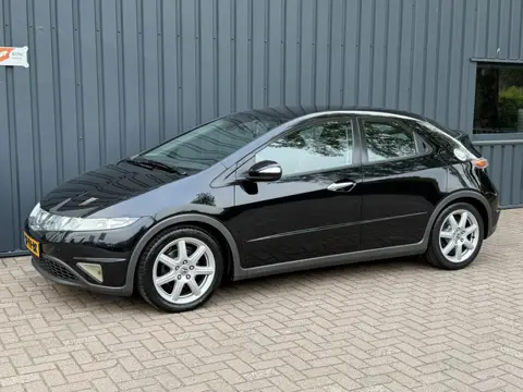 Honda Civic 1.8 Sport NAP!/ONDERHOUDEN!/CAMERA!/AIRCO!/APK!/NL AUTO!/