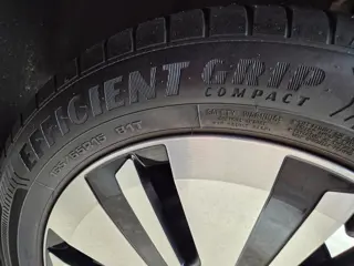 Goodyear Efficientgrip 165/55 R15 81T