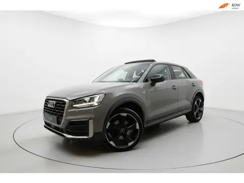 Audi Q2 1.4 TFSI CoD S LINE NARDO GREY PANO SFEER CAMERA