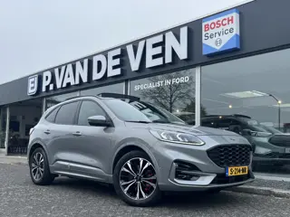 Ford Kuga 2.5 PHEV ST-Line X 225pk e-CVT Automaat | Full Options | E-Trekhaak | Panodak | Driver Ass