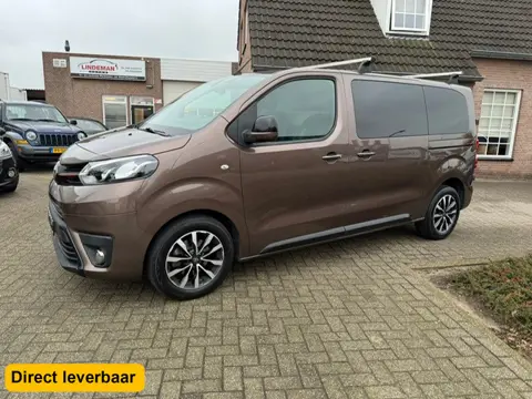 Toyota ProAce Worker 2.0 D-4D Aut. Navi Leder Keyless 2x Schuifdeur