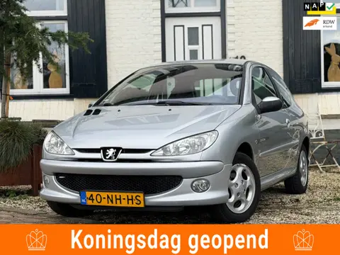 Peugeot 206 1.4 Quiksilver|Airco|Elek-ramen|Trekhaak|