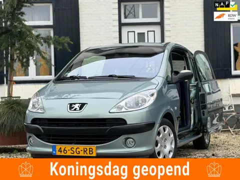 Peugeot 1007 1.4 Gentry|Automaat|93DKM!|NAP|Nette auto!