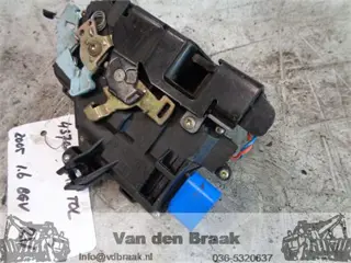 Seat Toledo 2004-2009 Deurslot rechts voorzijde