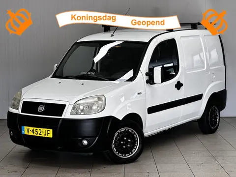 Fiat Doblò 1.4 SX HD/ D-Riem verv: 170.000 KM!/ Zij-Schuifdeur rechts/ Trekhaak/ PDC/ Dakrails/ Stuu