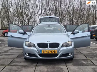 BMW 3-serie Touring €3850,-320i Climate Navigatie Cruise Apk