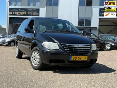 Chrysler Voyager 3.3i V6 New York Edition AUTOMAAT rijklaar