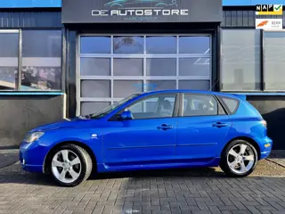 Mazda 3 Sport 2.0 16v Active Airco Xenon 17inch Zeer Nette Auto!!!!