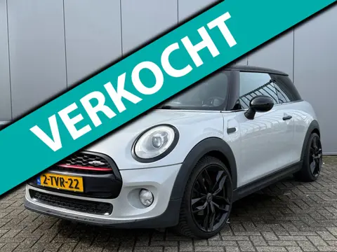 Mini Mini 1.5 Cooper Chili | Navigatie | Leder | Stoelverwarming | Climate Control