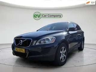 Volvo XC60 2.0 D3 Summum | Trekhaak | Leder | 1e Eigenaar! | Stoelverwarming | Exportprijs | Cruise 