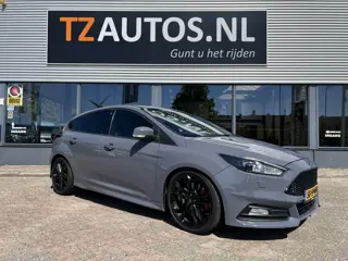 Ford Focus 2.0 TDCI ST-3 185pk/Recaro/Navi/Led (bj 2017)