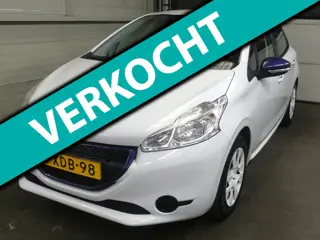 Peugeot 208 1.0 VTi LIKE - Trekhaak - Weinig km NAP