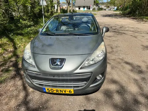 Peugeot 207 CC 1.6 VTi Roland Garros