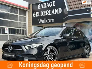 Mercedes-Benz A-klasse 180 AMG Night Upgrade | Pano | Leder/Alcantara | Digit.Cockpit | Apple/Androi