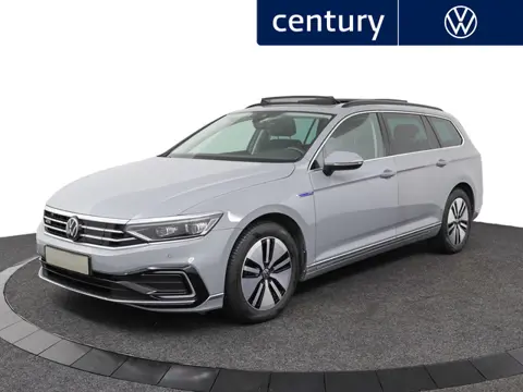 Volkswagen Passat Variant 1.4 TSI PHEV GTE Business / Pano-Dak / Trekhaak / Clima / Camera