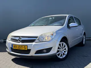 Opel Astra BJR 2009 1.6 116 PK Temptation CRUISE | TREKHAAK | PDC ACHTER | LMV | AIRCO