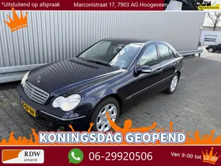 Mercedes-Benz C-Klasse 180 K. Elegance AUTOMAAT, Clima, CC, PDC v/a, LM, Trekh, nw. APK – Inruil Mog
