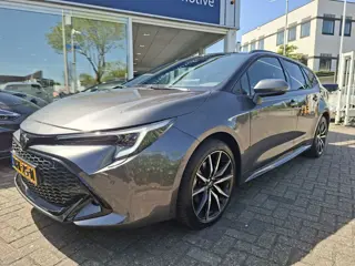 Toyota Corolla Touring Sports Hybrid 180 GR Sport 200 PK !