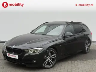 BMW 3 Serie Touring 318i High Executive M-Sport Trekhaak 1300kg Panoramadak | Achteruitrijcamera | D