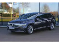 Volkswagen Passat Variant 1.4 TSI PHEV GTE 218 PK BNS, Panoramadak, Matrix-LED, Winterpakket, Keyles