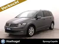 Volkswagen Touran 1.5 TSI Highline 7p | Trekhaak | Adaptive Cruise | Camera | Stoel-/Stuurverw. | Ca
